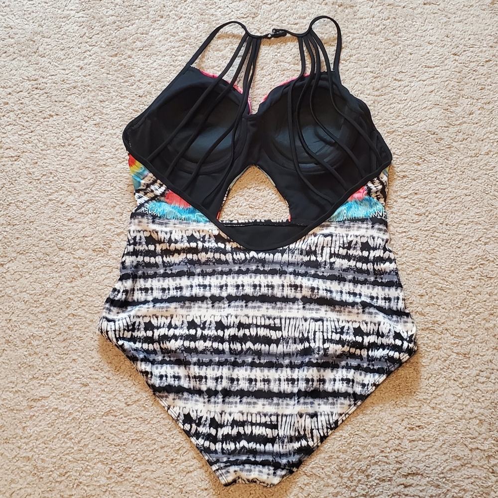 Strappy Swim Suit Size L (11-13) - Picture 2 of 6